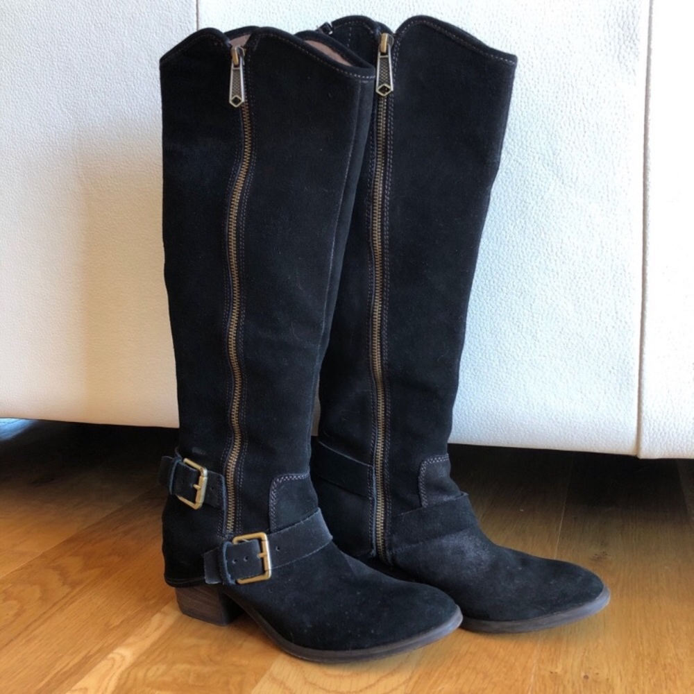 Donald J Pliner Dela black suede boots